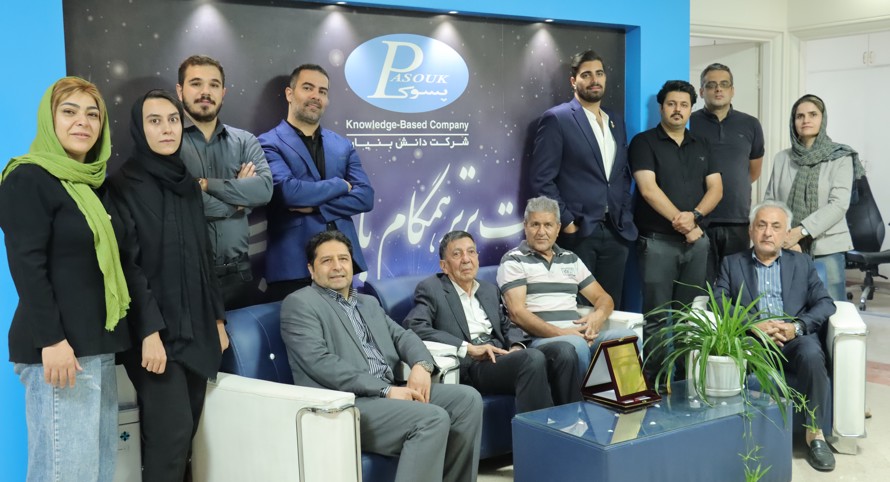 تقدیر مدیرکل و رئیس شورای نظام دامپزشکی البرز از دکتر پرویز اهورایی به مناسبت روز ملی دامپزشکی